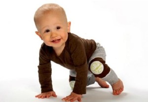 070114_CRTPost_AhGooBaby_Kneekers