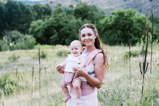 083116_CRT_LILLEbaby COMPLETE Organic - Blush